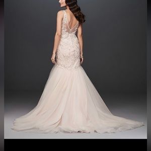 Brand new Ivory Stone mermaid wedding dress